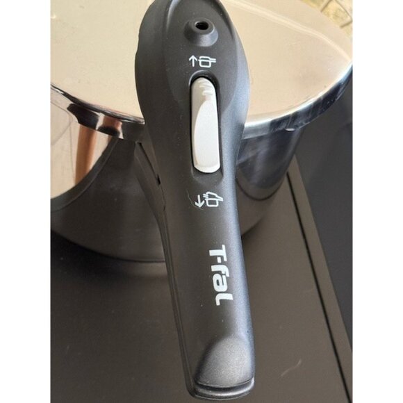 T-Fal Stovetop Stainless Steel High Pressure Cooker 6.3 qt P25107 6L Opened New - Picture 6 of 16